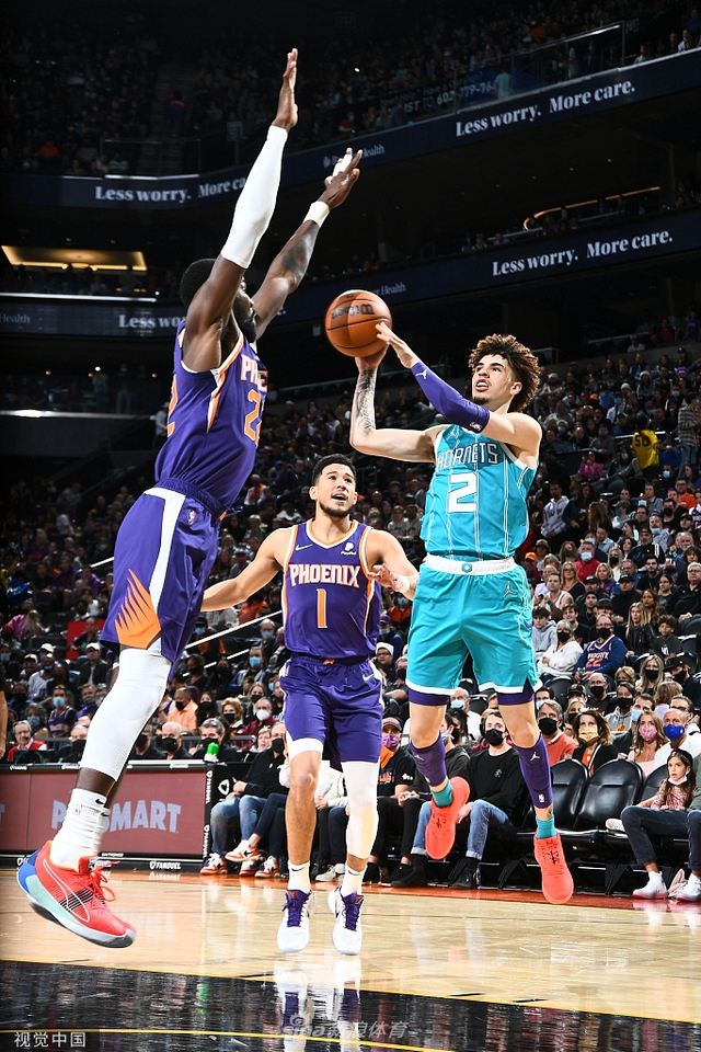 狂揽四金成 狂揽四金成